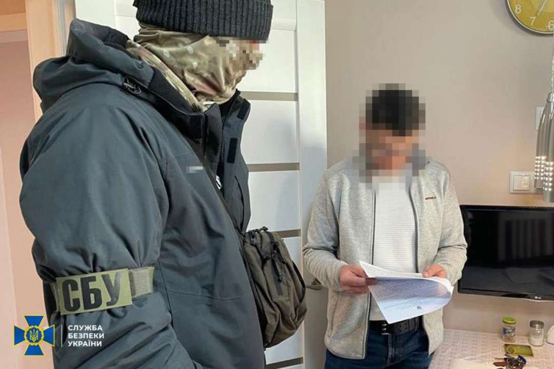 СБУ затримала корегувальника ракетного удару по корпусу університету Шевченка в Києві