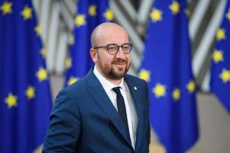 Голова Європейської Ради провів телефонну розмову з путіним/Фото: Leon Neal/Getty Images Глава Євроради у телефонній розмові закликав путіна відкрити вихід із Маріуполя