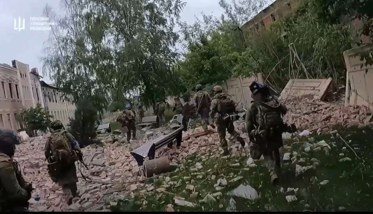 Більша частина міста під контролем ЗСУ: Сили оборони витісняють ворога з Вовчанська