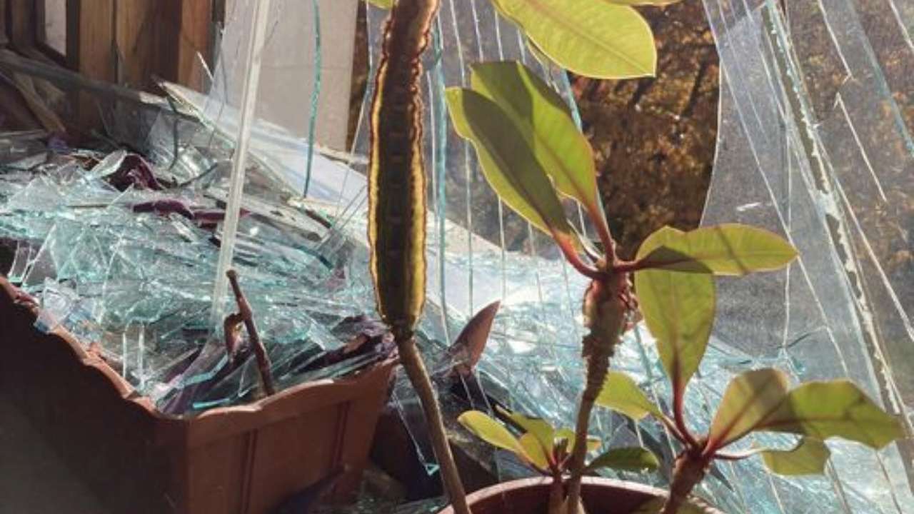У київському Інституті журналістики через атаку дронів вибито вікна, навчання буде дистанційним