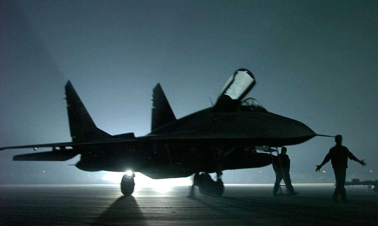 Российским летчикам намеренно неправильно укладывают парашюты/Фото: Getty Images Самолет