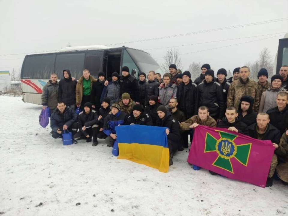 Украина провела очередной обмен пленными/Фото: telegram Украина провела масштабный обмен пленными: среди освобожденных – защитники Мариуполя