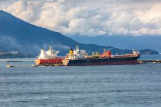 Российские суда с нефтью застряли на мели / Фото: Pixabay 14 российских танкеров с нефтью, которую страна пытается продать, застряли на мели