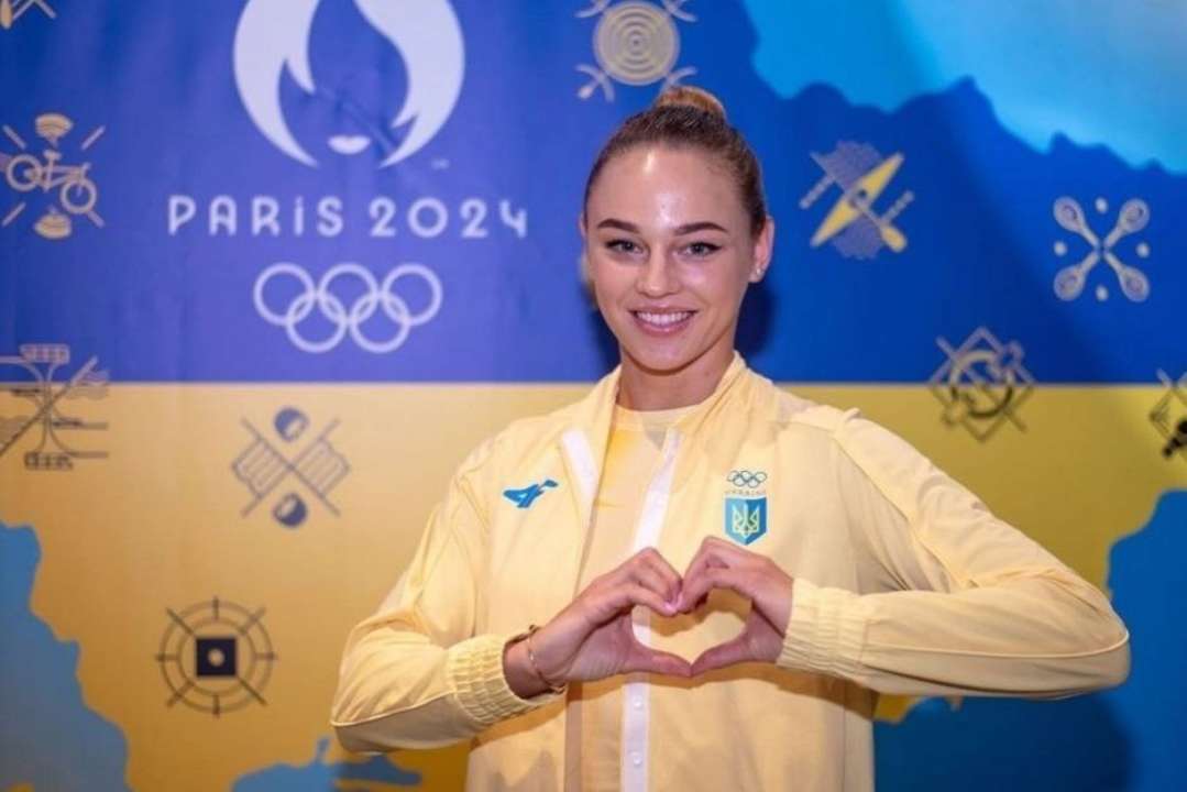 НОК презентовал форму украинской сборной на Олимпиаду / Фото: НОК Украины Сине-желтые готовы к Парижу: НОК презентовал официальную форму украинской сборной на Олимпиаду