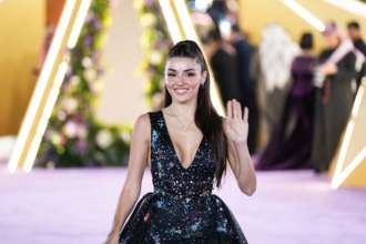 Звезду турецких сериалов Ханде Эрчел заметили в москве / Фото: Amal Alhasan/Getty Images Звезду турецких сериалов заметили в москве: актриса Ханде Эрчел выразила свою любовь россиянам