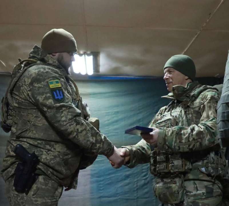 Сирський прийняв низку рішень під Авдіївкою/Фото: osirskiy Ворог намагається прорвати оборону в смузі 3 бригад: Сирський про ситуацію під Авдіївкою