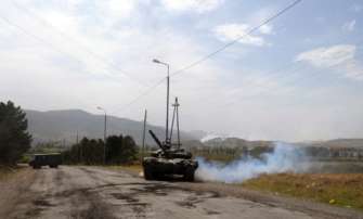 Російські війська оточили Україну із трьох сторін. Фото: GettyImages/Автор- Burak Kara Карта оточення російських військ території України