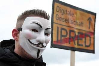 Anonymous зламали та видалили російський аналог YouTube/Фото: Getty Images Anonymous