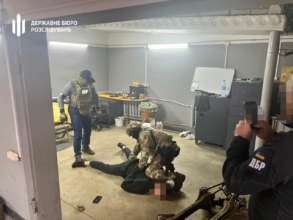 ДБР затримало сина посадовця Вінницького комісаріату на хабарі/Фото: ДБР ДБР затримало сина посадовця Вінницького комісаріату на хабарі/Фото: ДБР