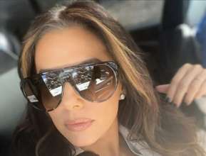Фото: Instagram/evalongoria Єва Лонгорія в бікіні продемонструвала свою фігуру