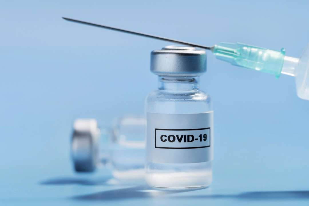 За сутки почти 50 тысяч украинцев записались на вакцинацию против Covid-19