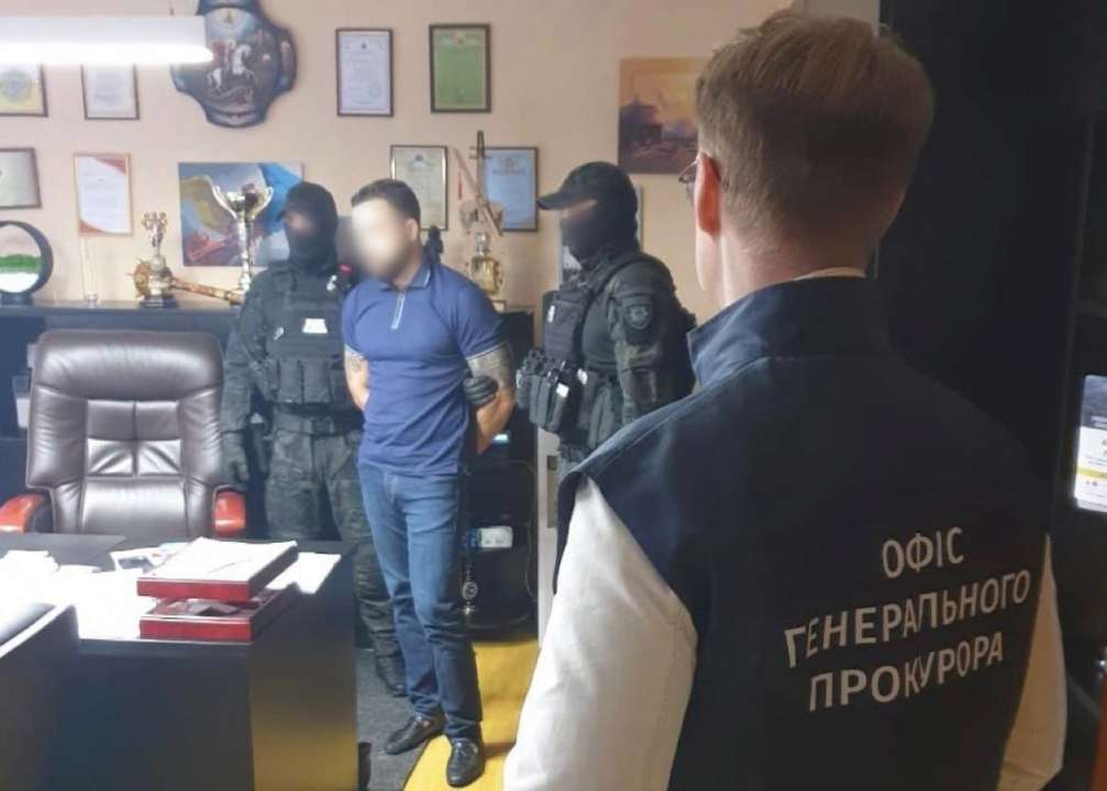На Дніпропетровщині чотирьом головам поліцейських управлінь вручили підозри / Фото: t.me/pgo_gov_ua На Дніпропетровщині чотирьом головам поліцейських управлінь вручили підозри / Фото: t.me/pgo_gov_ua