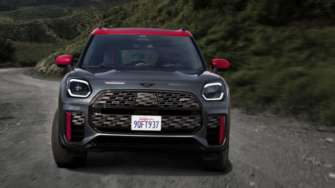 Фото: Mini Теперь более "мускулистый": Mini показала новое поколение кроссовера Countryman