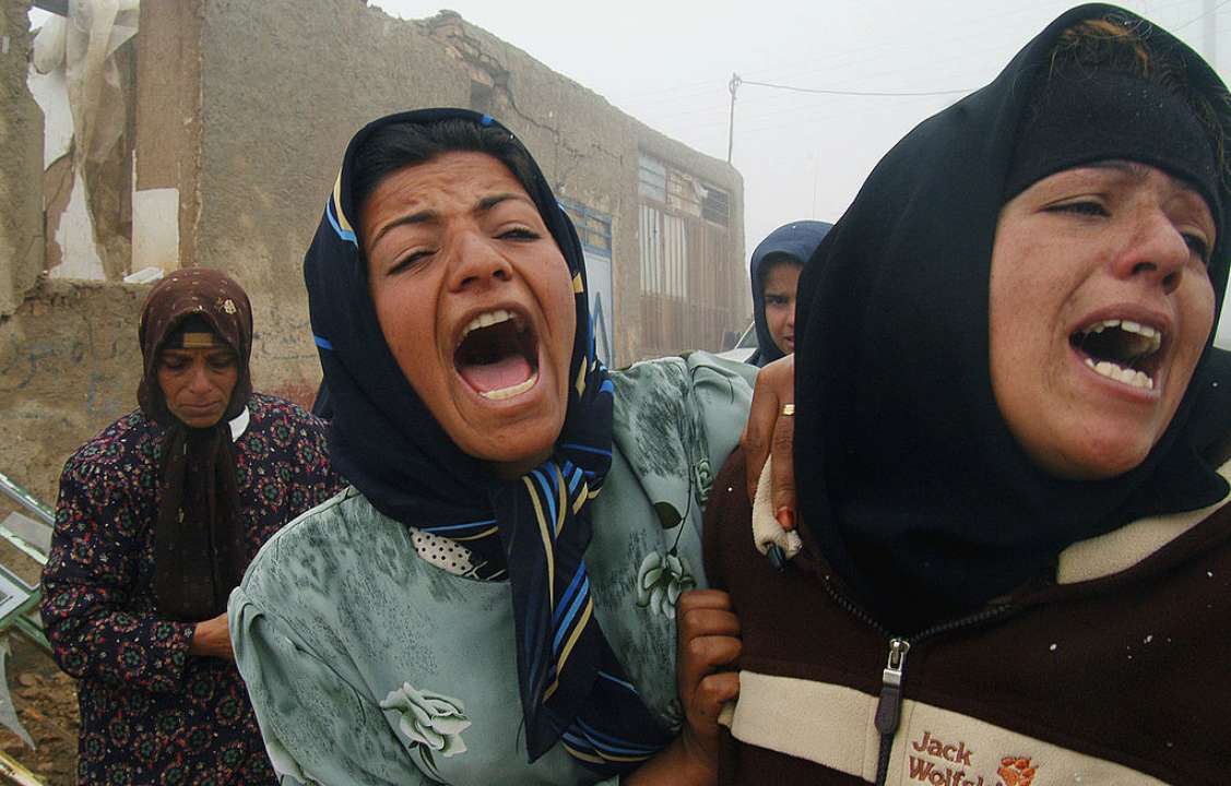 В Иране убили 16-летнюю школьницу за отказ петь религиозный гимн/Фото: Getty Images В Иране убили 16-летнюю школьницу за отказ петь религиозный гимн/Фото: Getty Images