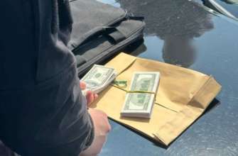 У Київській області затримали групу чиновників за хабарництво / Фото: t.me/press_kobl У Київській області затримали групу чиновників за хабарництво / Фото: t.me/press_kobl