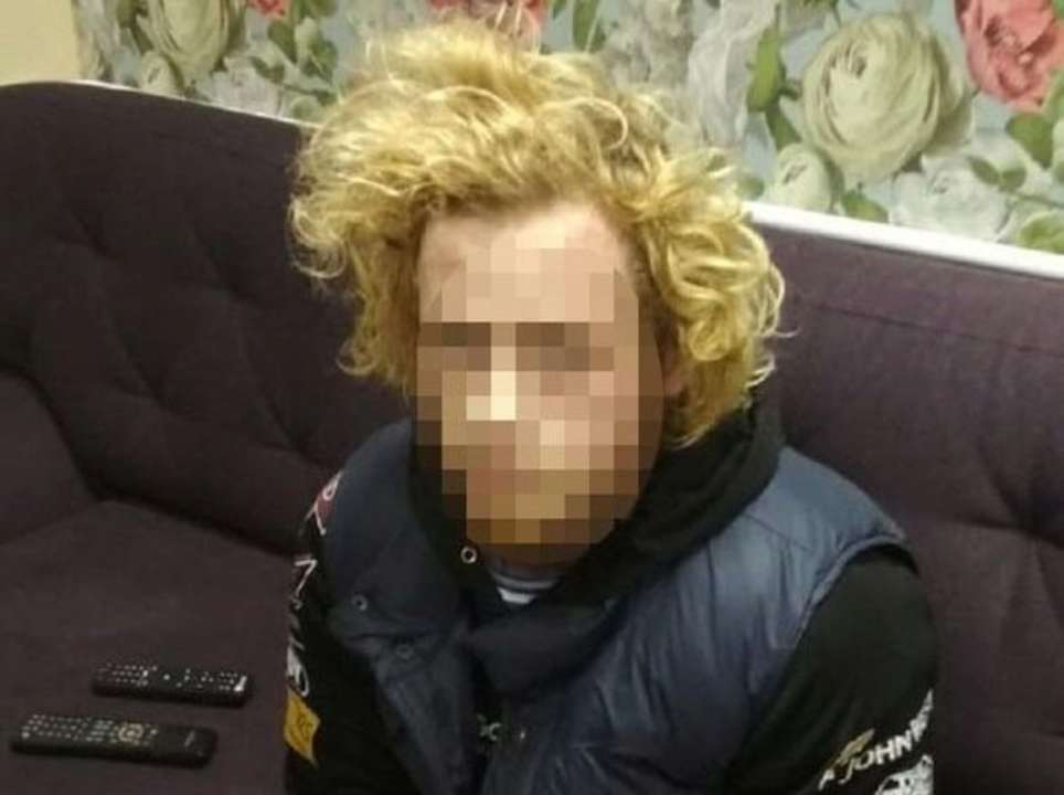 У Києві молодий хлопець під виглядом працівника соціальної служби пограбував квартиру