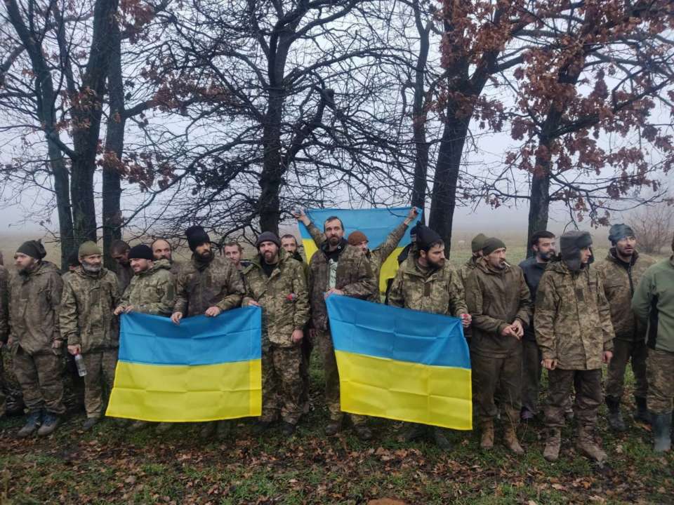 Украина вернула пленных. Фото: Андрей Ермак 64 бойца вернули домой: Украина провела очередной обмен пленными