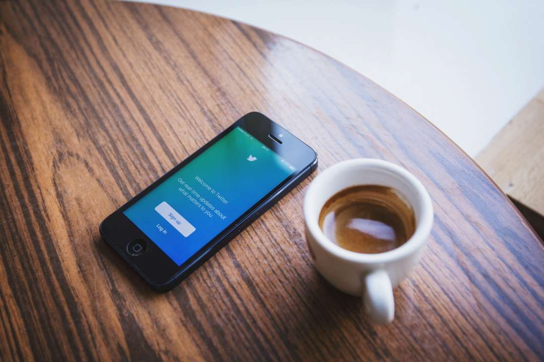 Twitter будет блокировать за геолокацию. Фото: Pixabay Twitter будет блокировать страницы за демонстрацию геолокации