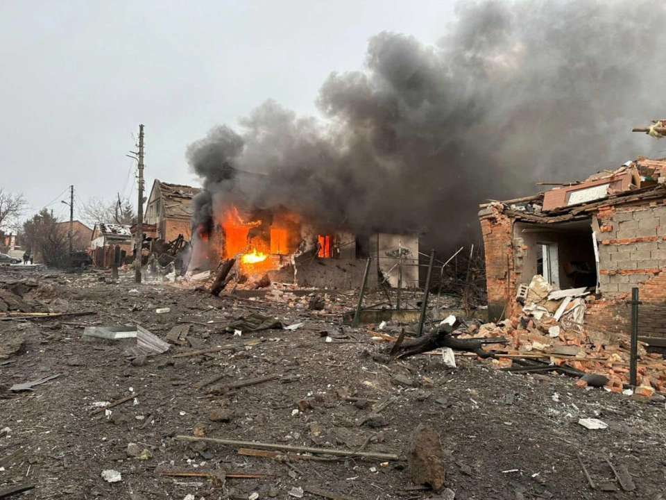 Близько 04:00 та 07:20 росіяни завдали кілька ударів по Київському і Салтівському районах міста Харків Масована ракетна атака 23.01.2024: під обстрілом – Київ, Харків, Павлоград