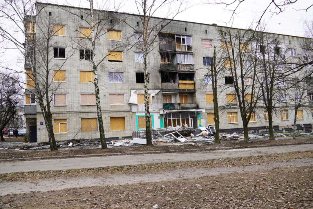 окупанти атакували Суми ракетою: пошкоджено цивільну інфраструктуру