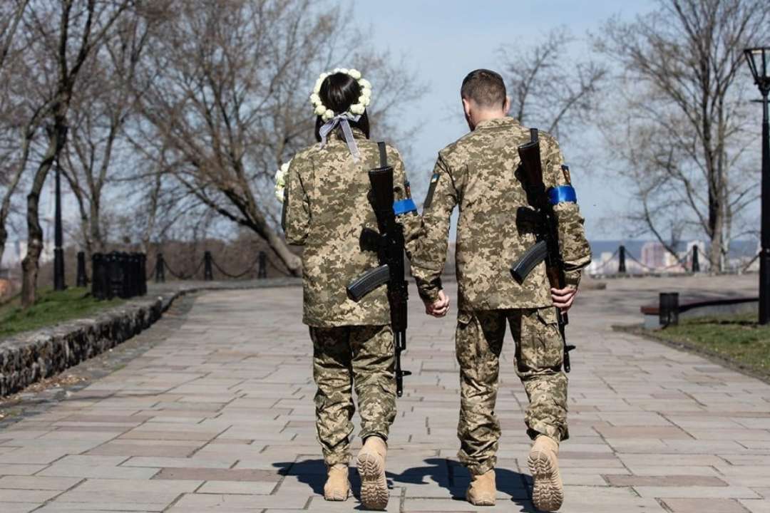 Какие виды ограничений могут применять власти в Украине во время действия военного положения. Фото: ArmyInform военное положение