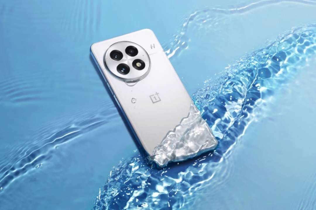 OnePlus представила свій новий флагман/Фото: OnePlus Ще один флагман на найпотужнішому чипсеті: представлено OnePlus 13