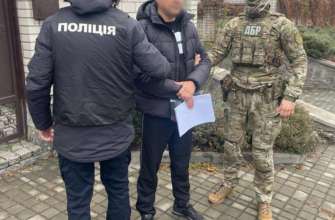 В Черкасской области ГБР совместно с ДВР Нацполиции сообщило о подозрении начальнику колонии/Фото: Нацполиция В Черкасской области ГБР совместно с ДВР Нацполиции сообщило о подозрении начальнику колонии/Фото: Нацполиция