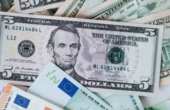 Україна хоче отримати $415 млрд від РФ як компенсацію за руйнування/Фото: Pexels Україна має намір отримати $415 млрд арештованих резервів ЦБ РФ як компенсацію за руйнування