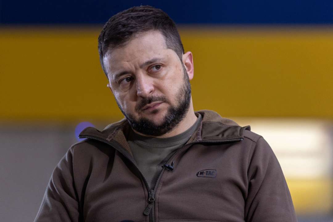 Чорні руїни та заміноване море: Зеленський розповів, яким буде світ без санкцій проти рф