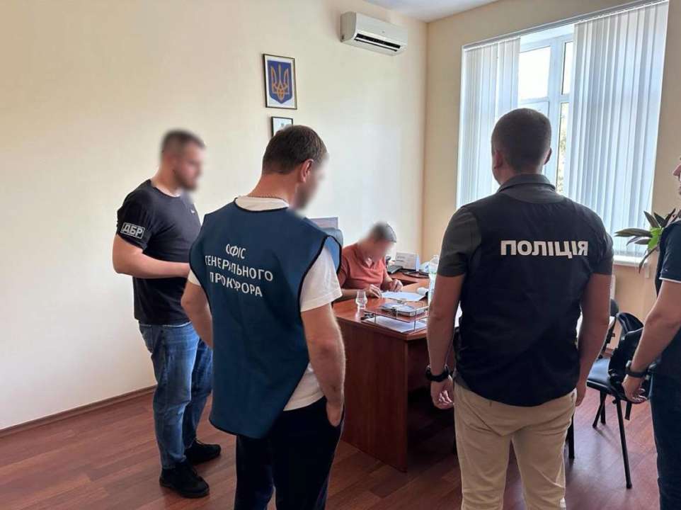 На Одещині затримано чиновника/Фото: pgo_gov_ua Вимагав "відкат" від інвесторів за встановлення сонячних панелей: на Одещині затримали посадовця