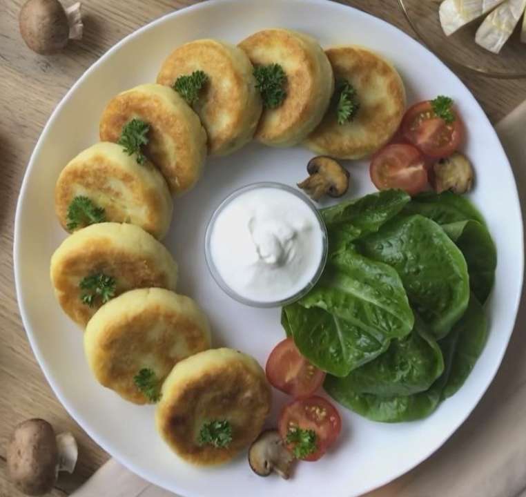 Картофельные зразы с грибной начинкой Картофельные зразы с грибной начинкой. Видеорецепт