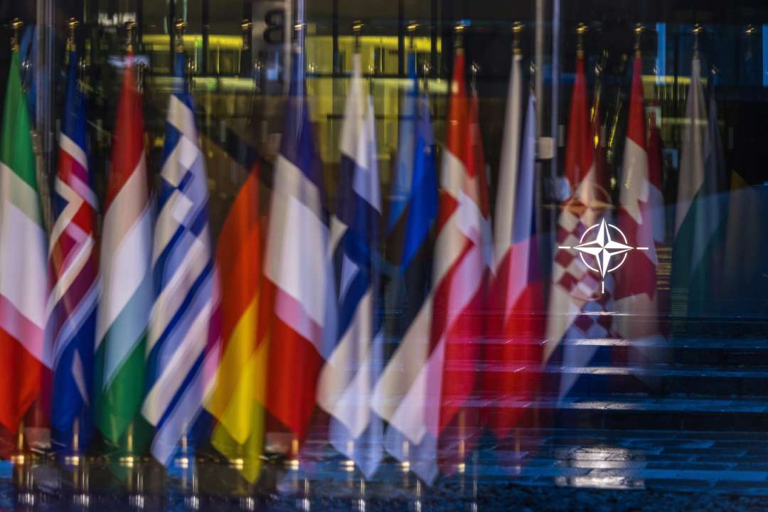 Ключові члени НАТО зволікають з запрошенням України, бо не хочуть бути втягнутими у війну з рф – ЗМІ