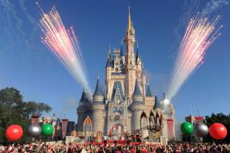 Председателем совета директоров Disney впервые стала женщина / фото: Getty Images Впервые в истории главой Disney стала женщина