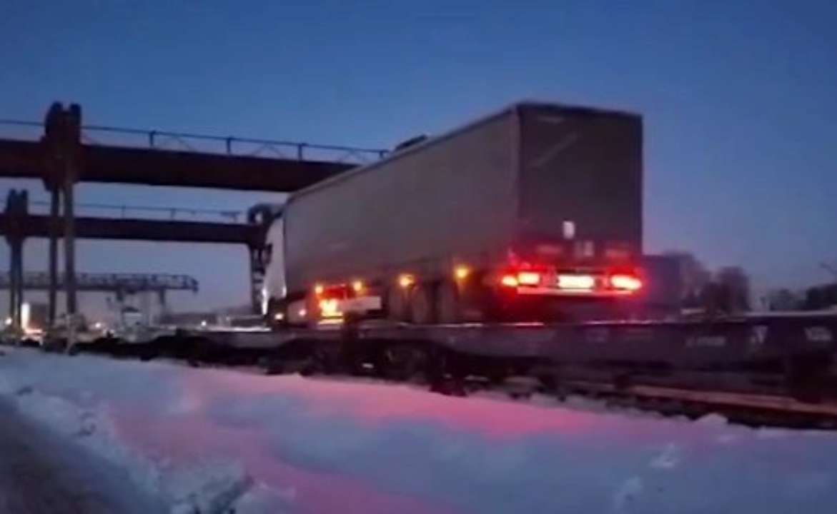 В ГУР рассказали, как помогли организовать движение грузовиков между Украиной и Польшей