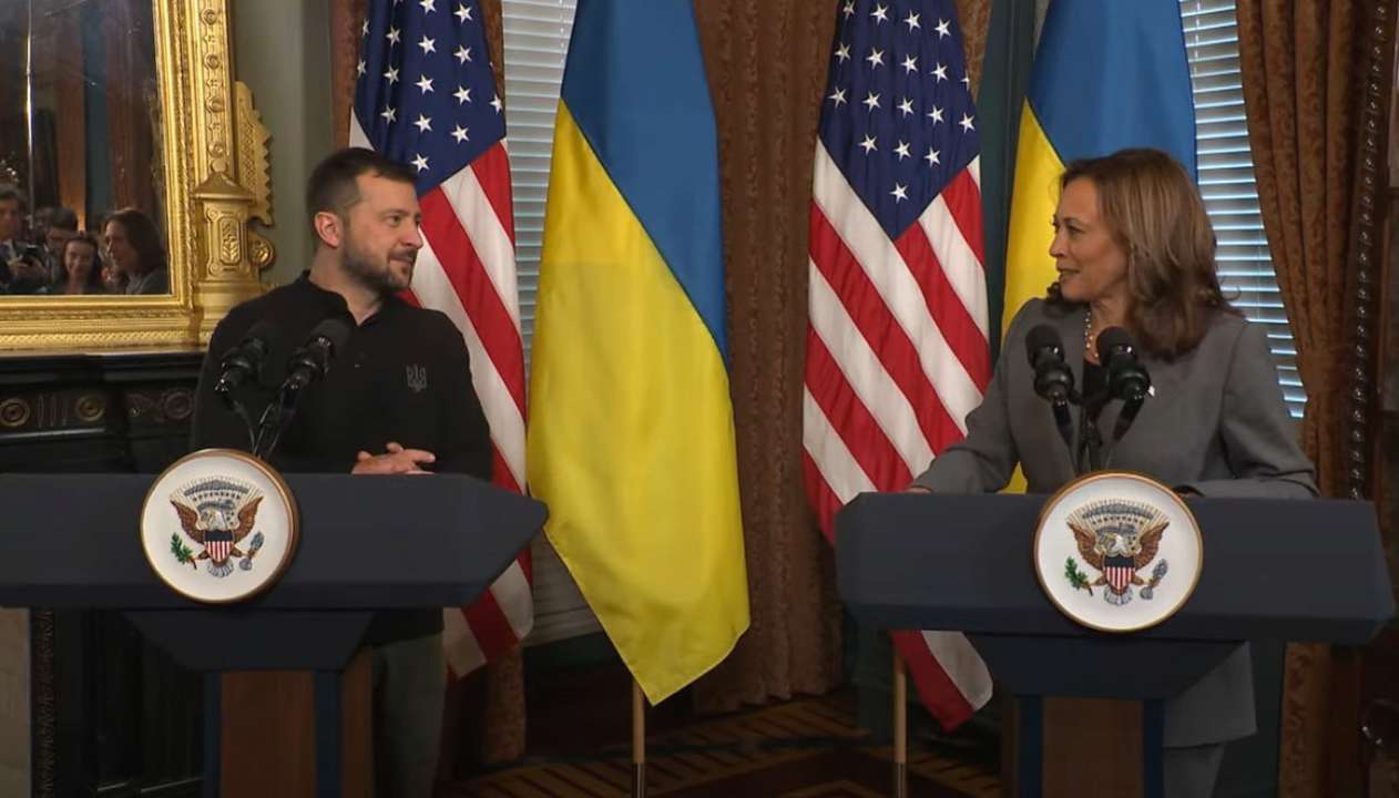 Харрис будет поддерживать Украину и будет работать над тем, чтобы Украина победила Харрис будет поддерживать Украину и будет работать над тем, чтобы Украина победила