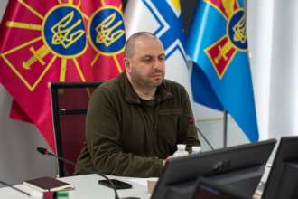 Умєров обговорив із президентом Південної Кореї посилення безпеки України/Фото: Міноборони Умєров обговорив із президентом Південної Кореї посилення безпеки України/Фото: Міноборони