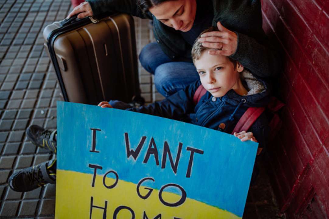 Що робити українцям, якщо у них забрали дитину до ЄС/Фото: Getty images