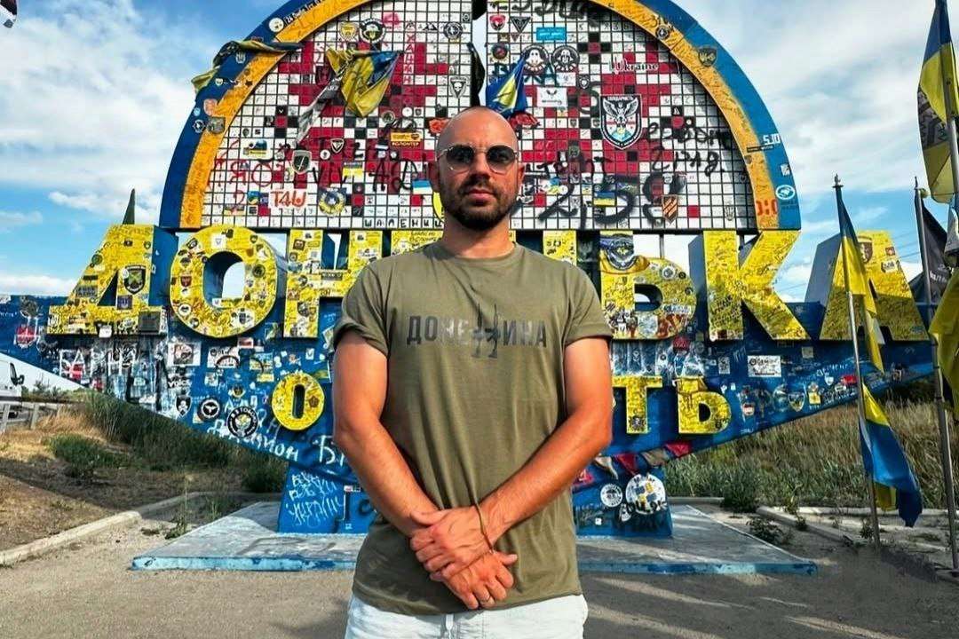 "С днем рождения, люблю тебя сильно": Андрей Бедняков трогательно обратился к покойной маме