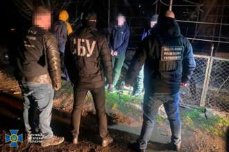 Средняя стоимость таких услуг составляла от 2 до 8 тыс. долл. Цена зависела от количества и типа документа Средняя стоимость таких услуг составляла от 2 до 8 тыс. долл. Цена зависела от количества и типа документа