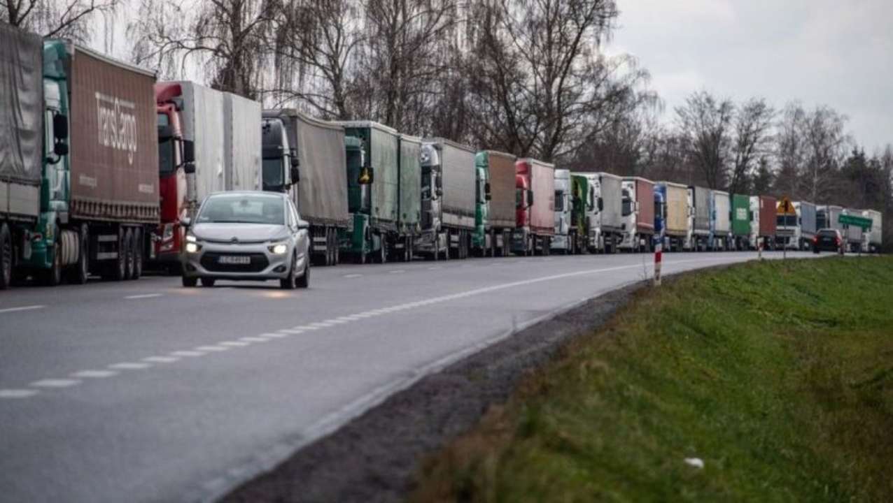 Поляки повністю припинять пропуск вантажівок з України через ПП "Устилуг" — ДПСУ
