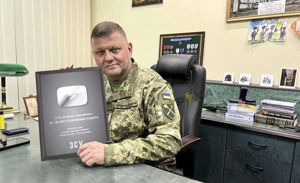 Лучший подарок на Новый год: украинцы шутят о 100 тысячах погибших оккупантов