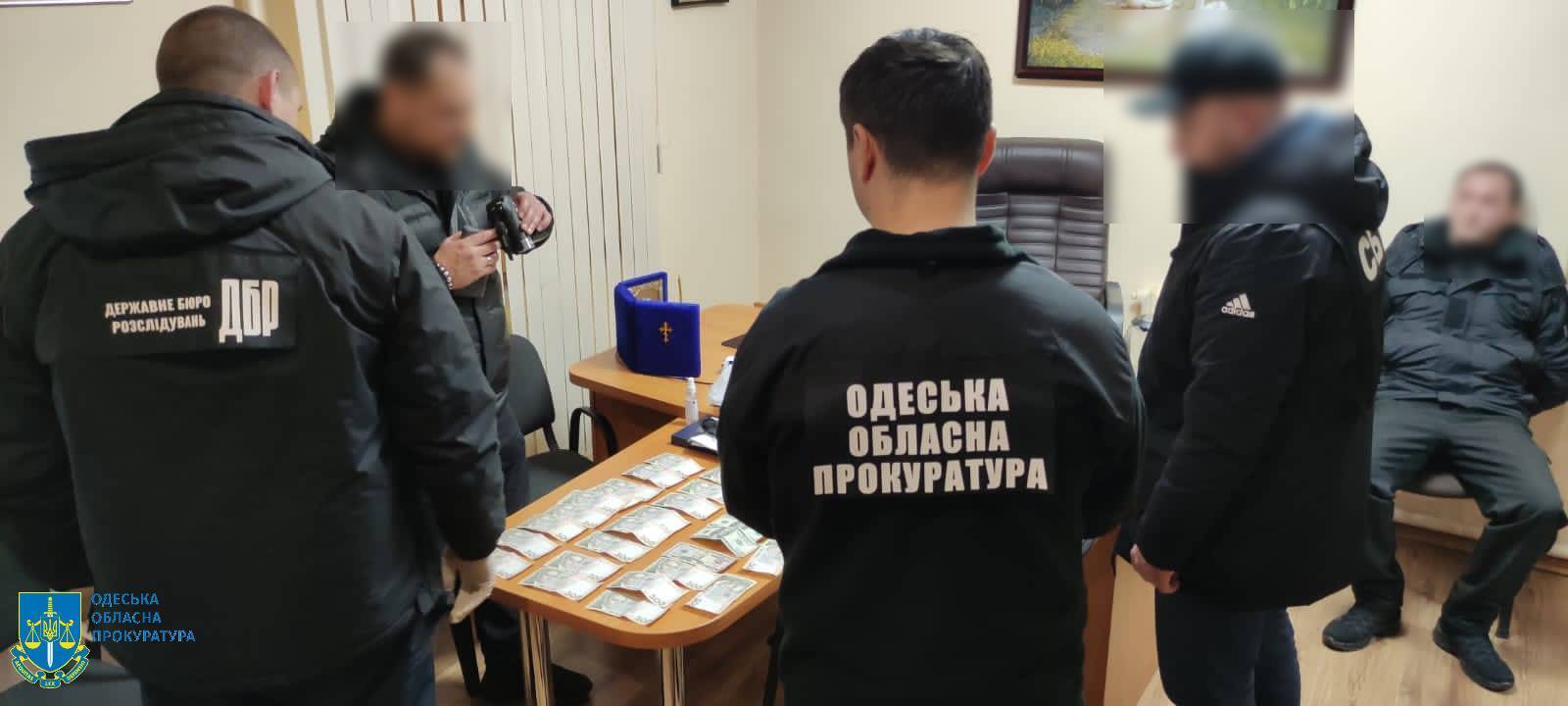 В Одеській області на хабарництві викрито поліцейського/Фото: Одеська обласна прокуратура В Одеській області на хабарництві викрито поліцейського/Фото: Одеська обласна прокуратура