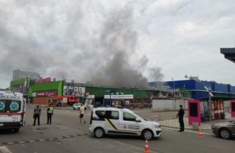 В столичном ТЦ Эпицентр загорелся склад. Фото из сети пожар Эпицентр