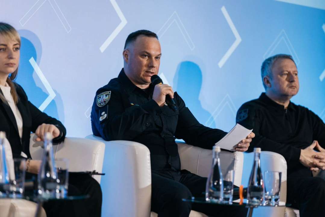 З початку року до поліції надійшло майже 244 тисячі заяв та повідомлень щодо вчинення домашнього насильства/Фото: UA_National_Police Вигівський про домашнє насильство: звертаються до НПУ не тільки жінки та діти, а й чоловіки