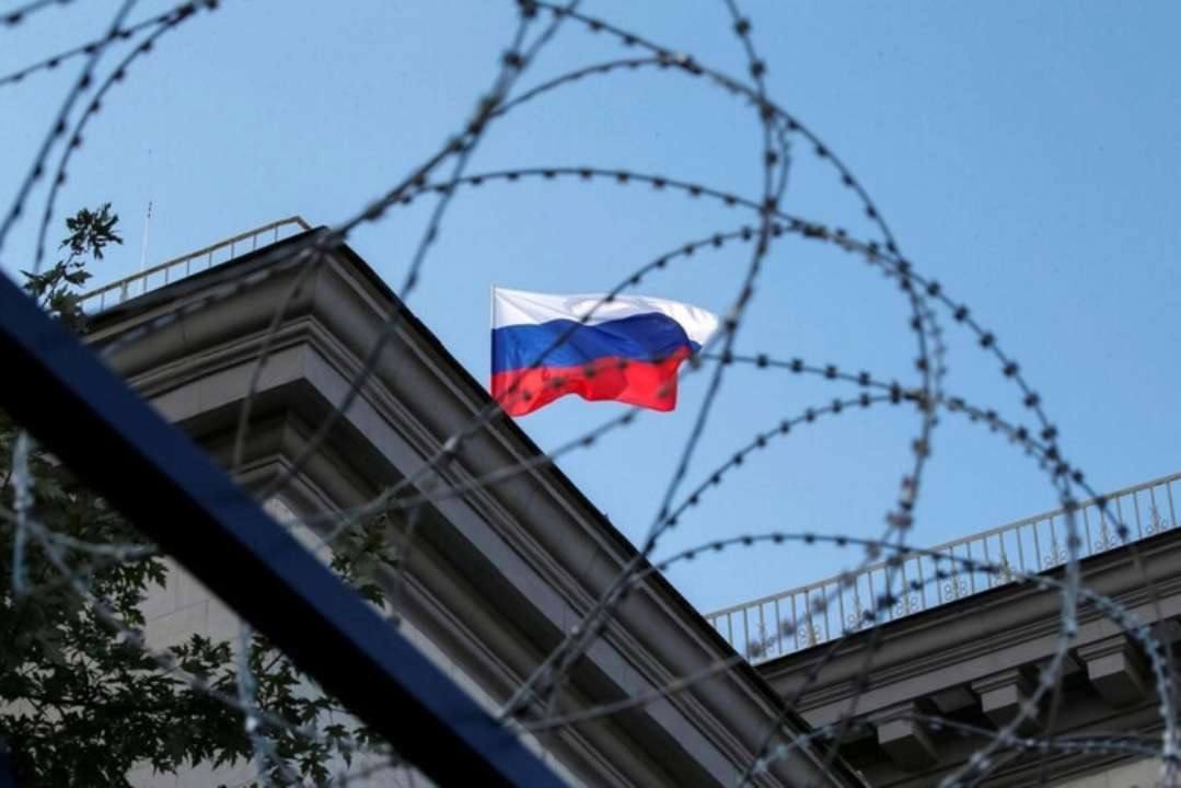 США запровадять санкції проти понад 500 російських об'єктів/Фото: reuters США готують новий пакет санкцій проти росії — Білий дім