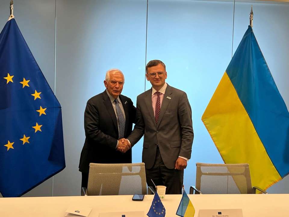 Кулеба подякував Боррелю за готовність ЄС допомогти у відновленні "Охматдиту" Кулеба подякував Боррелю за готовність ЄС допомогти у відновленні "Охматдиту"