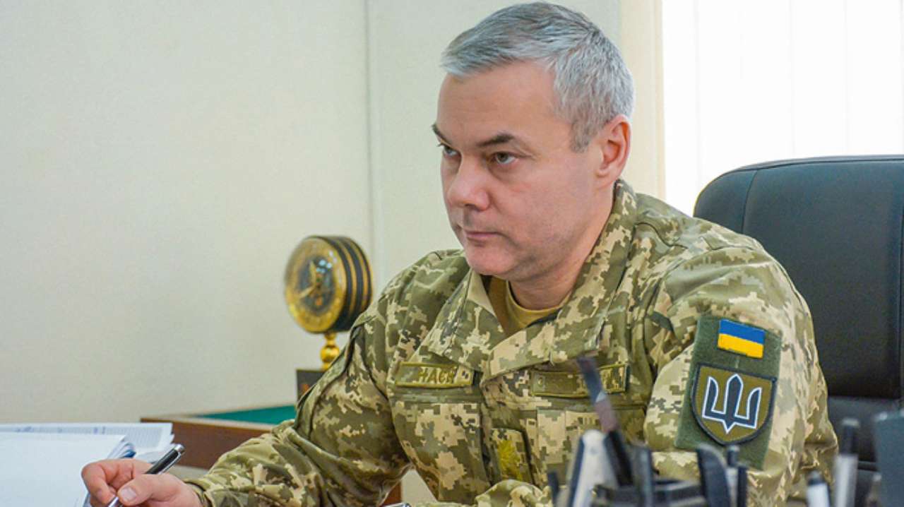 Украинские военные должны знать английский – Наев