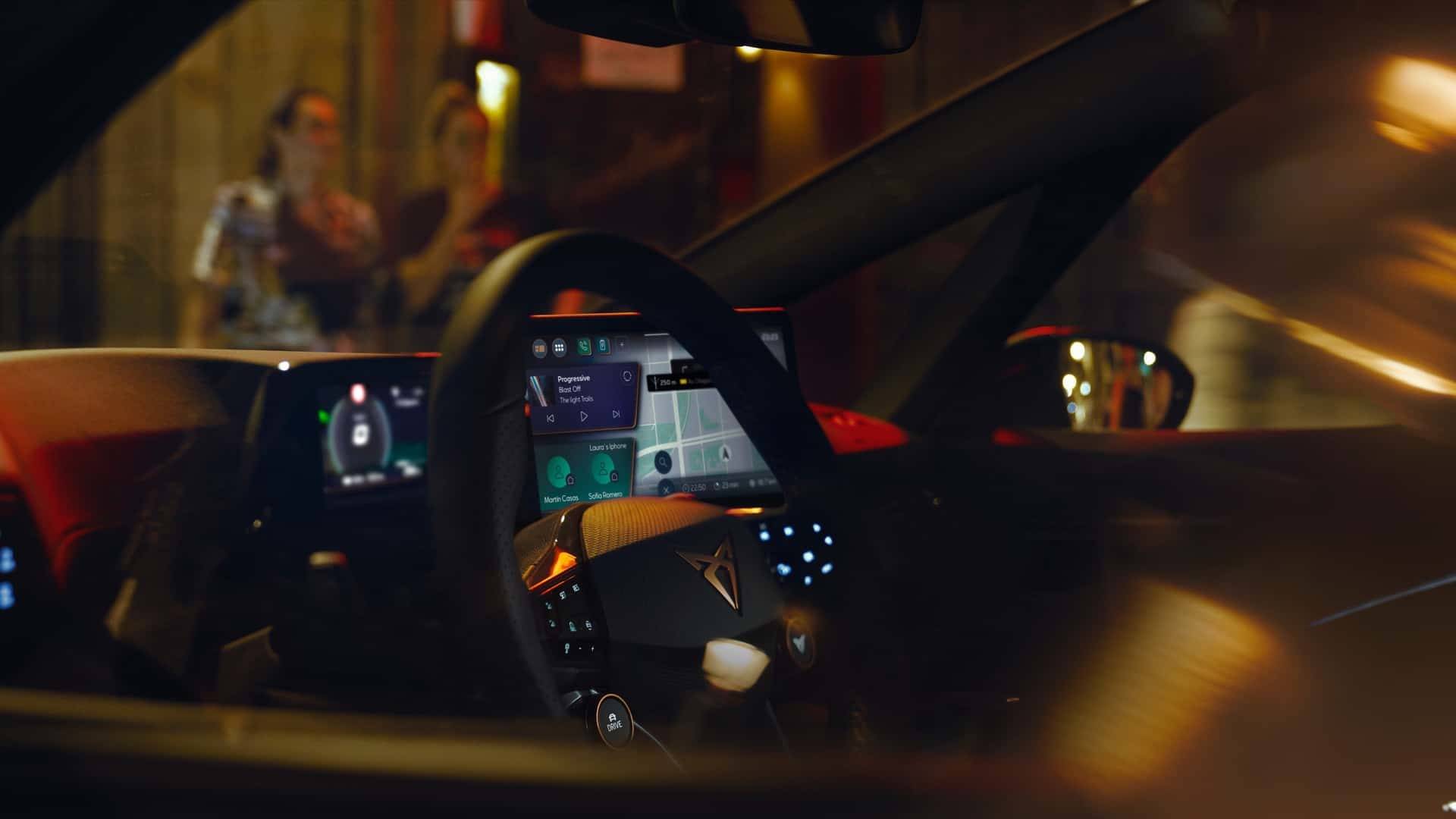 Фото: Cupra Красиво, потужно, технологічно: Cupra випустила гарячий електричний хетчбек Born VZ. Фото