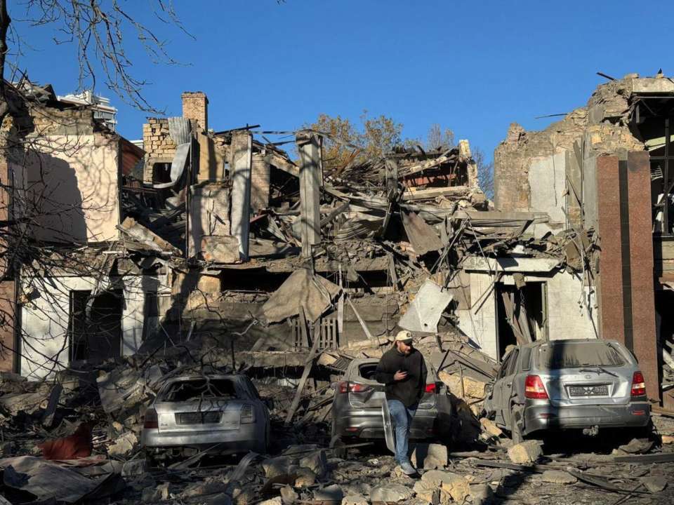 Загалом зі вчорашнього вечора рф застосувала близько півтори сотні ударних дронів та авіабомби