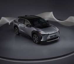Toyota більше не називатиме автомобілі у стилі bZ4Х/Фото: Toyota Toyota змінює підхід до неймінгу моделей: більше без тарабарщини у стилі bZ4X